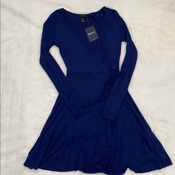 Long sleeve dress - Picture 1 of 1